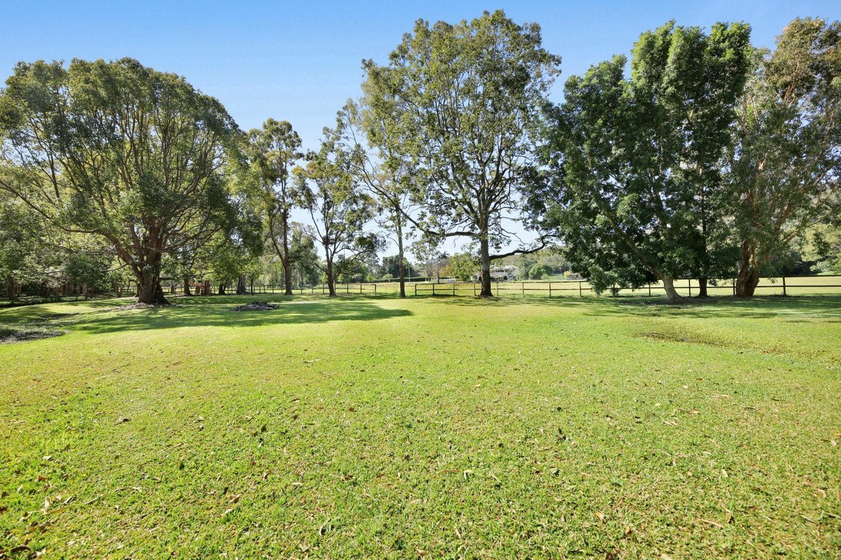 6 Green Lane Tallebudgera 1