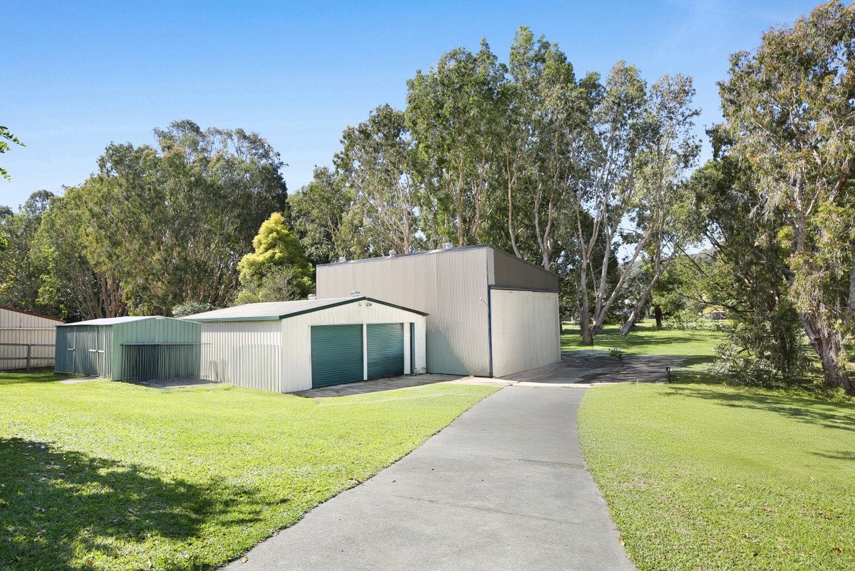 6 Green Lane Tallebudgera 9