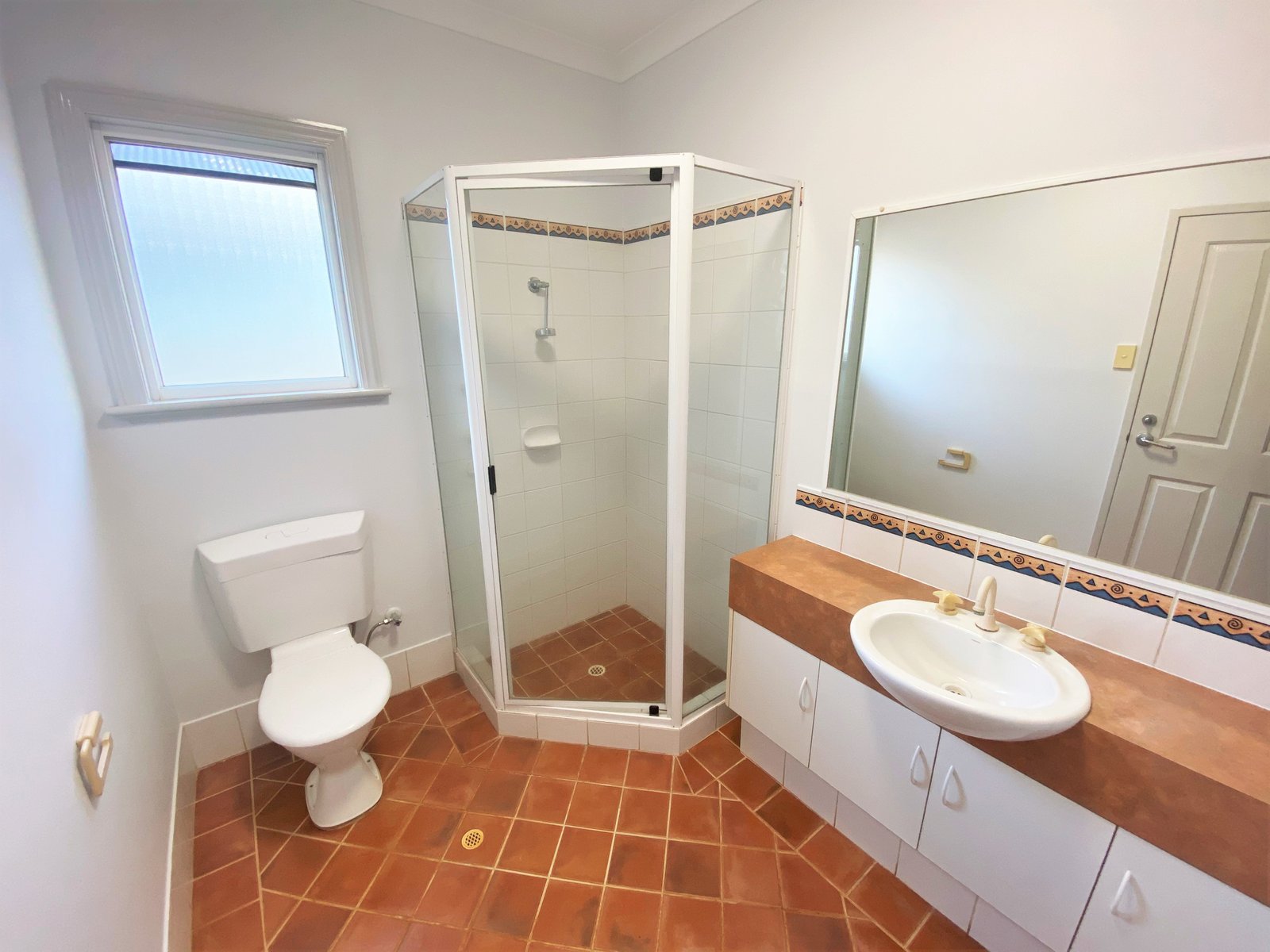 6 Greenshank Drive DJUGUN 5
