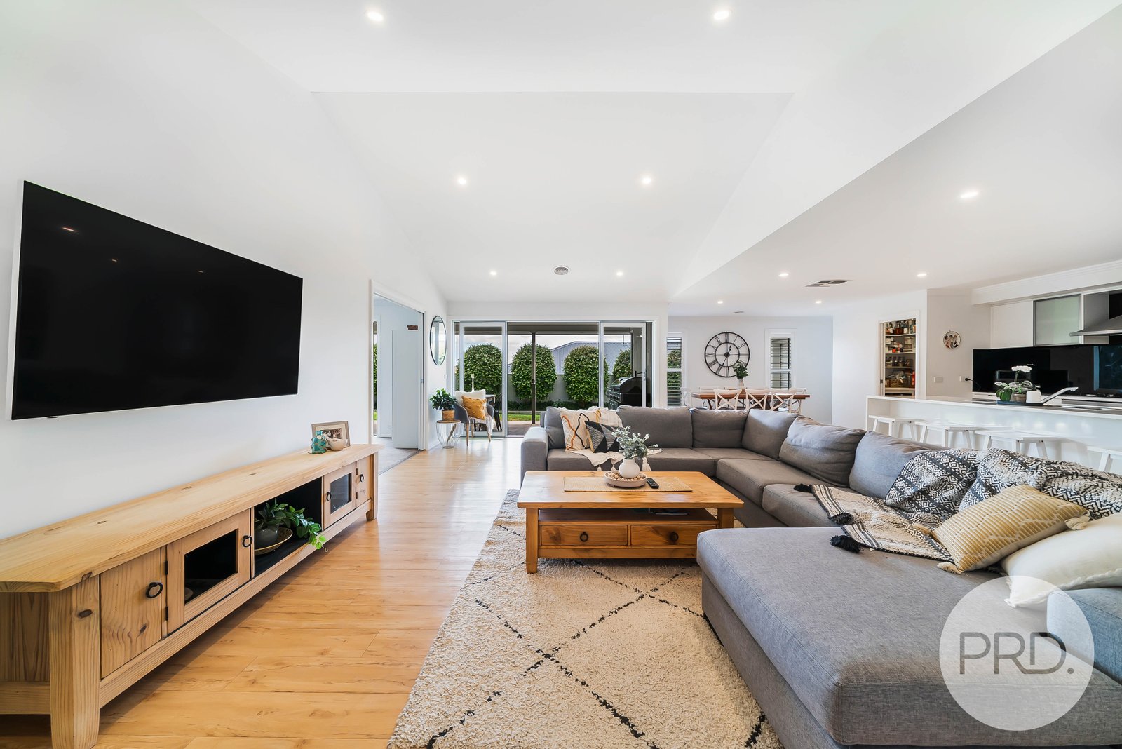 6 Greenway Street LLOYD 6
