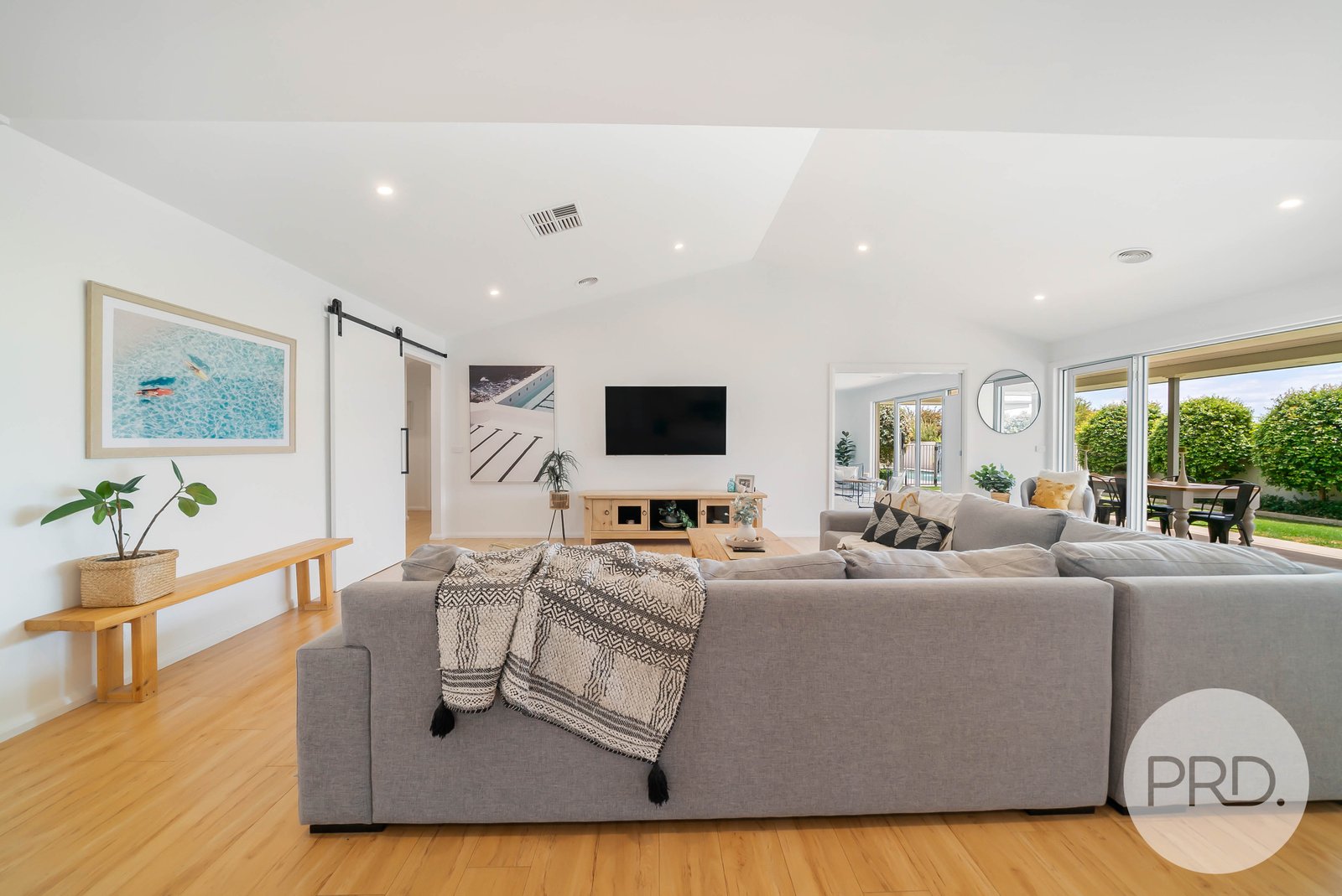 6 Greenway Street LLOYD 7