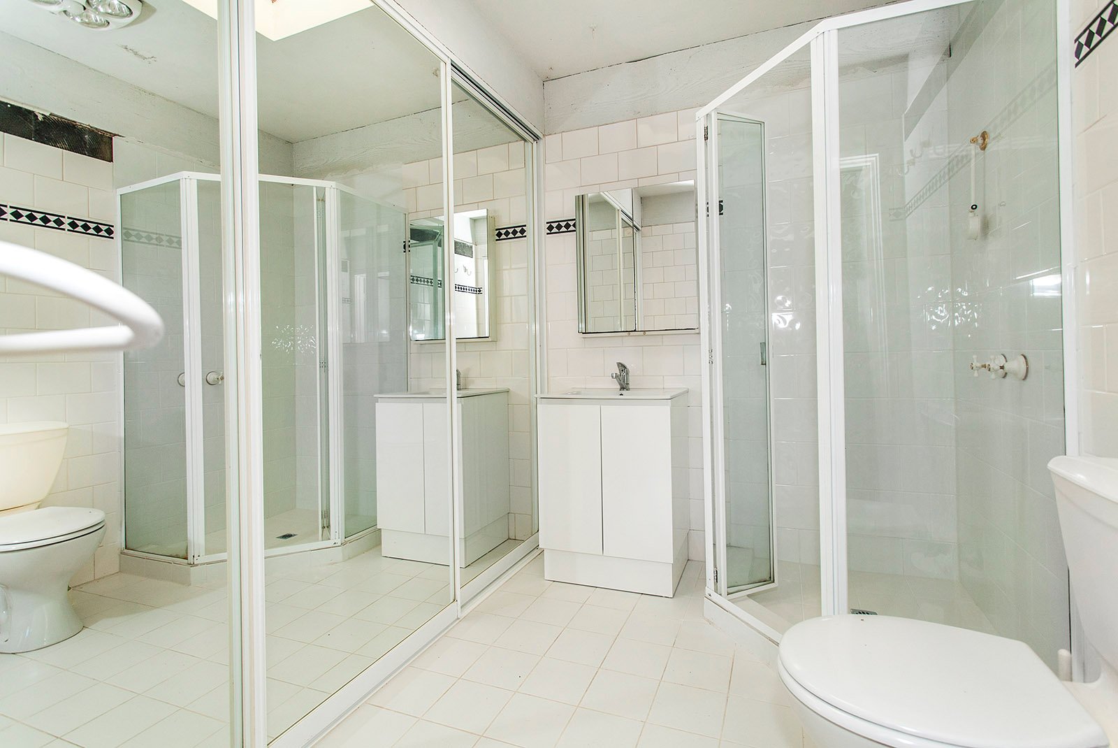 Real Estate and Property in 6 Grimsby Court, Doncaster East, VIC