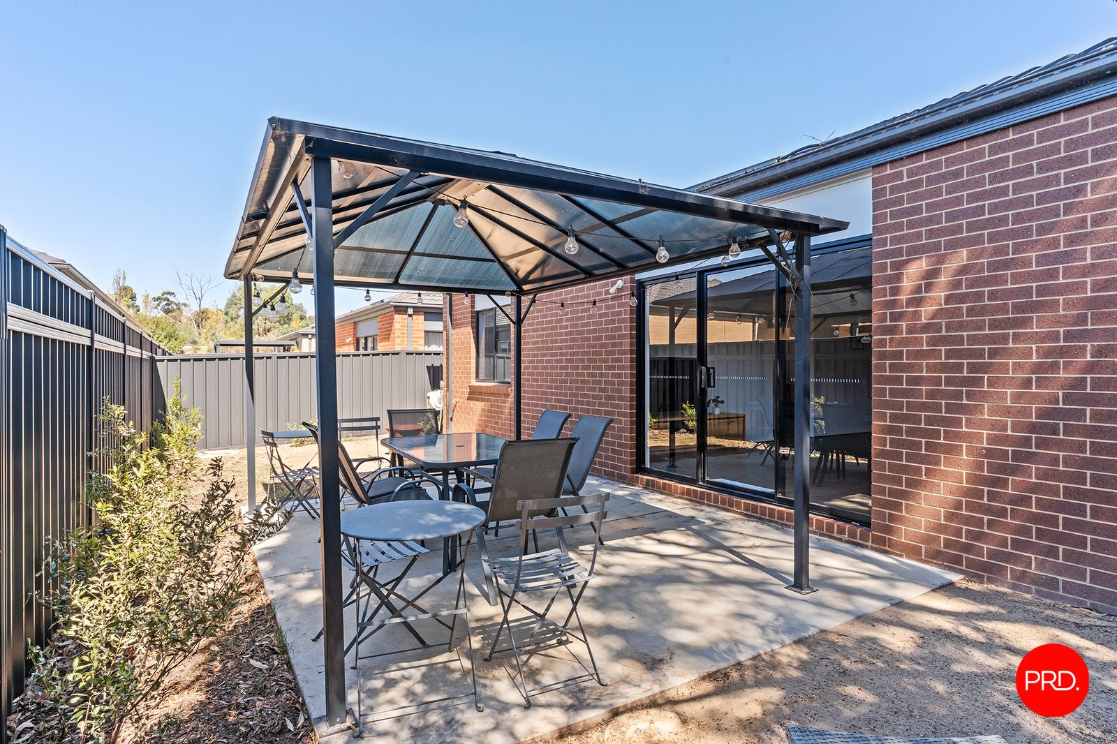 6 Hall Street WHITE HILLS 12