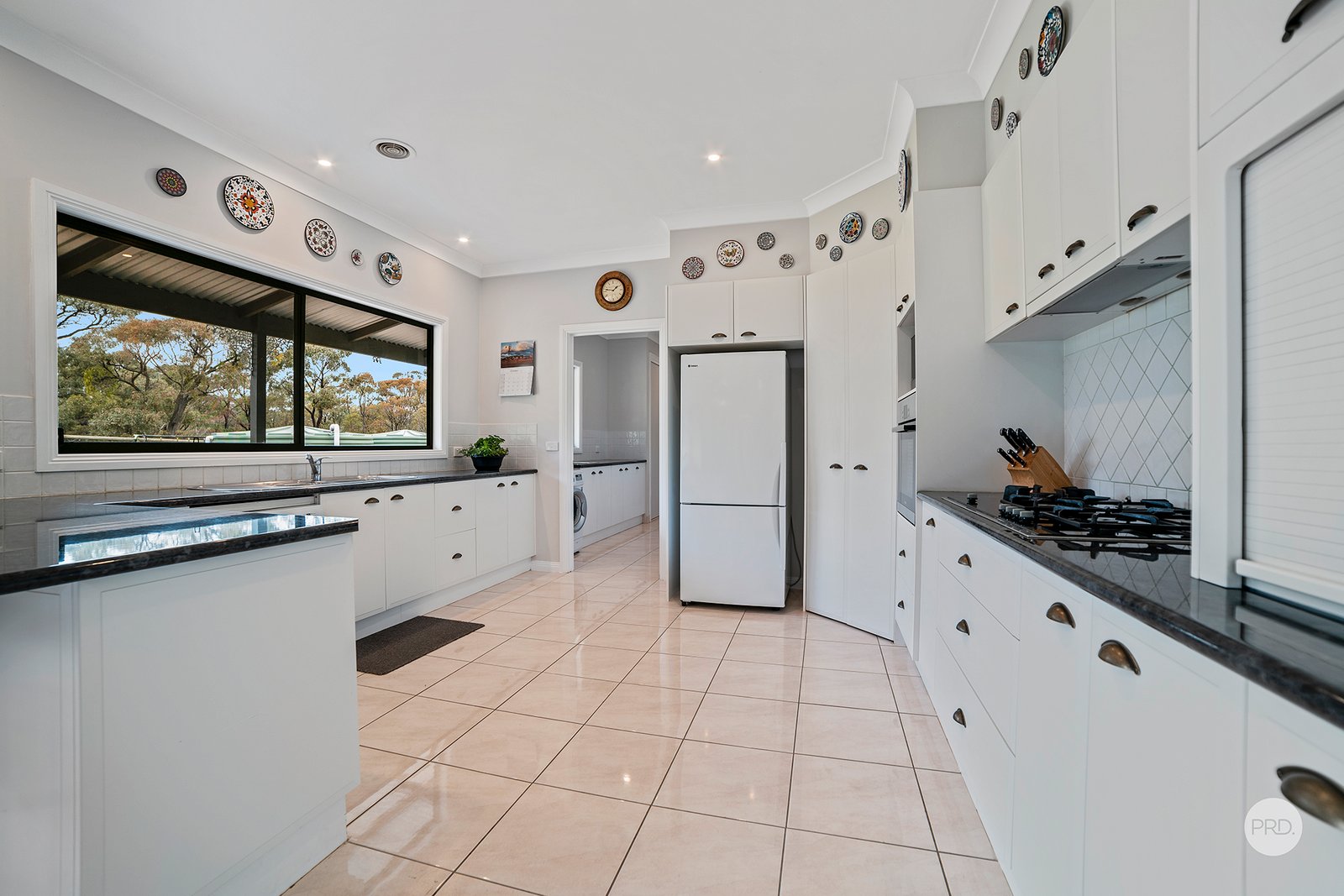 6 Hamilton Court HEATHCOTE 2