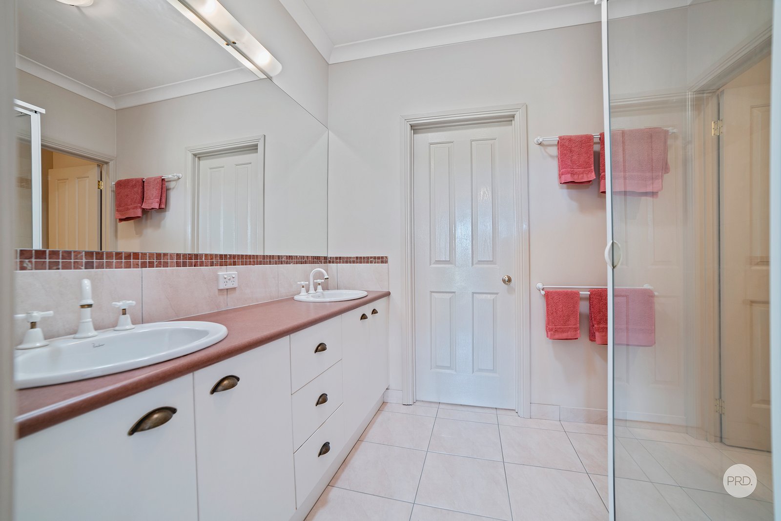 6 Hamilton Court HEATHCOTE 11