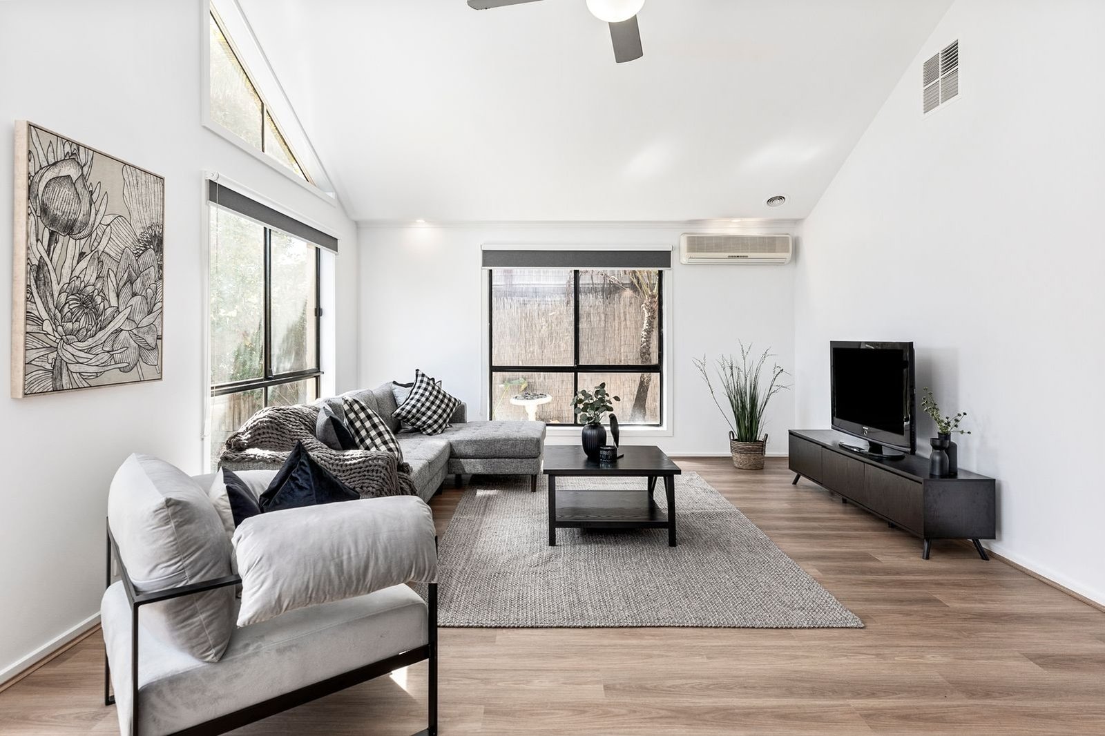 Real Estate and Property in 6 Hannan Crescent, Leopold, VIC