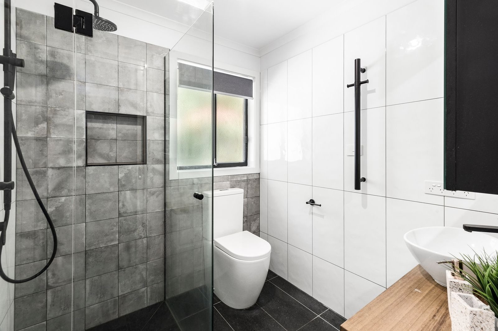 Real Estate and Property in 6 Hannan Crescent, Leopold, VIC