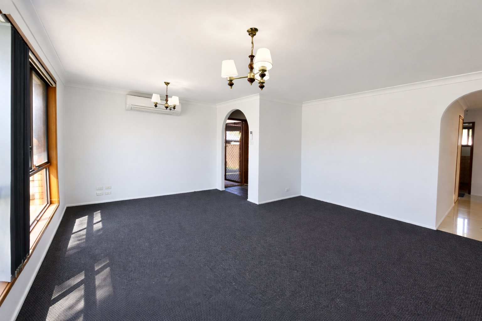 6 Harah Place  BONNYRIGG 3