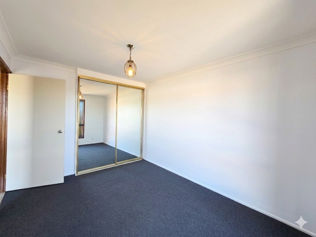 6 Harah Place  BONNYRIGG 4