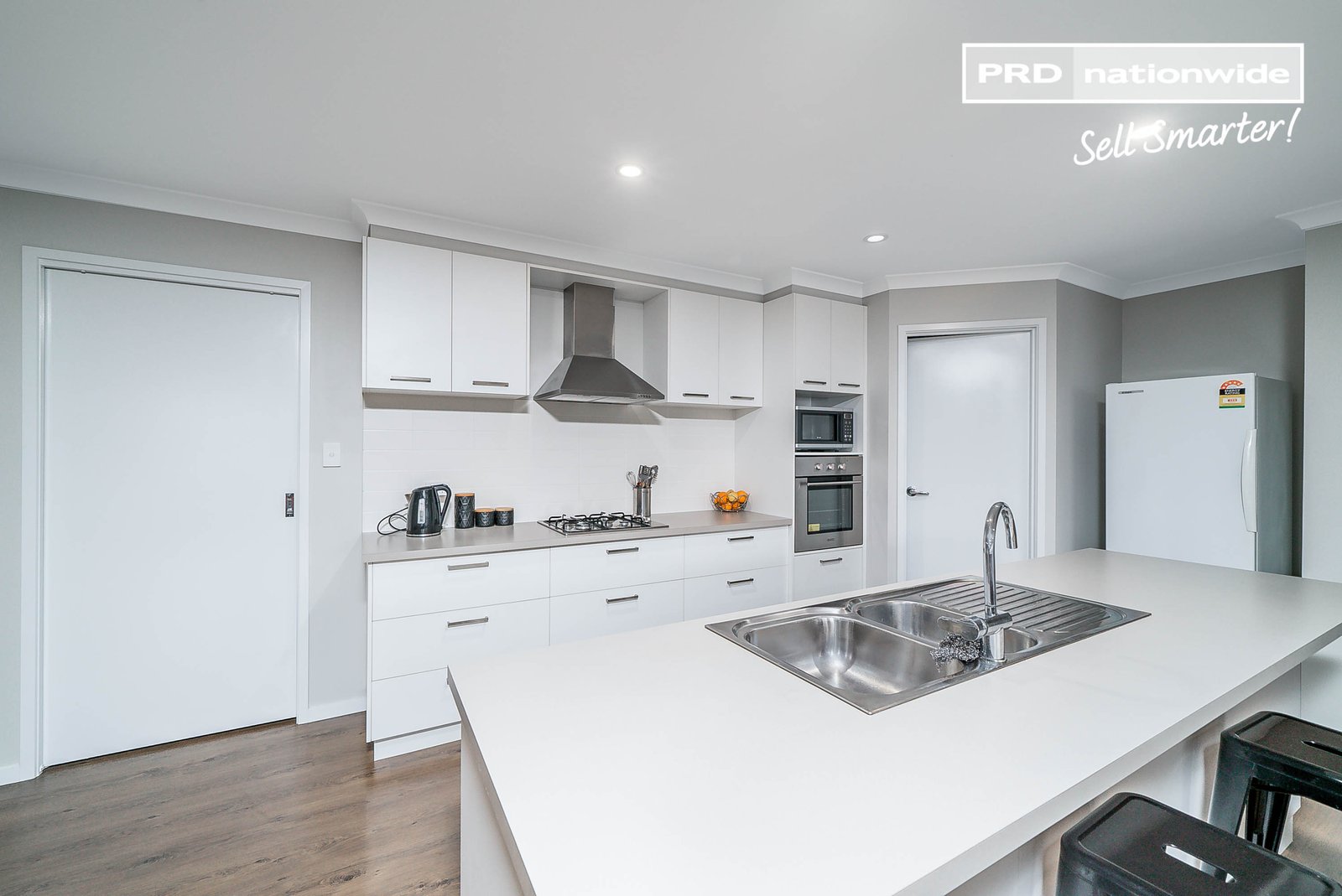 6 Hardiman Street URANQUINTY 2