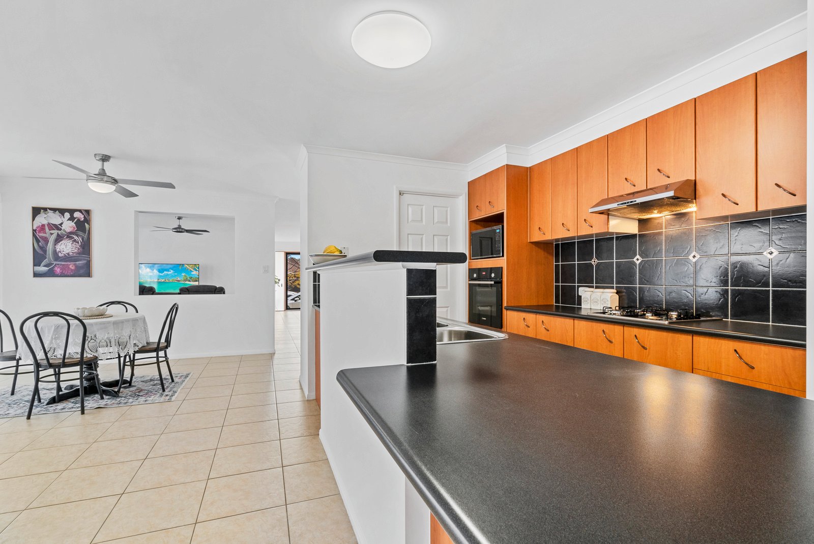 6 Harrier Street TWEED HEADS SOUTH 2