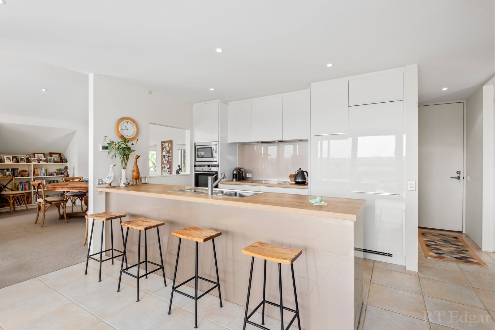 Real Estate and Property in 6 Haynes Court, Barwon Heads, VIC