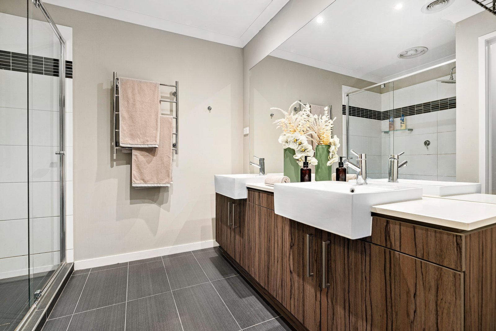 Real Estate and Property in 6 Hazelton Drive, Doreen, VIC