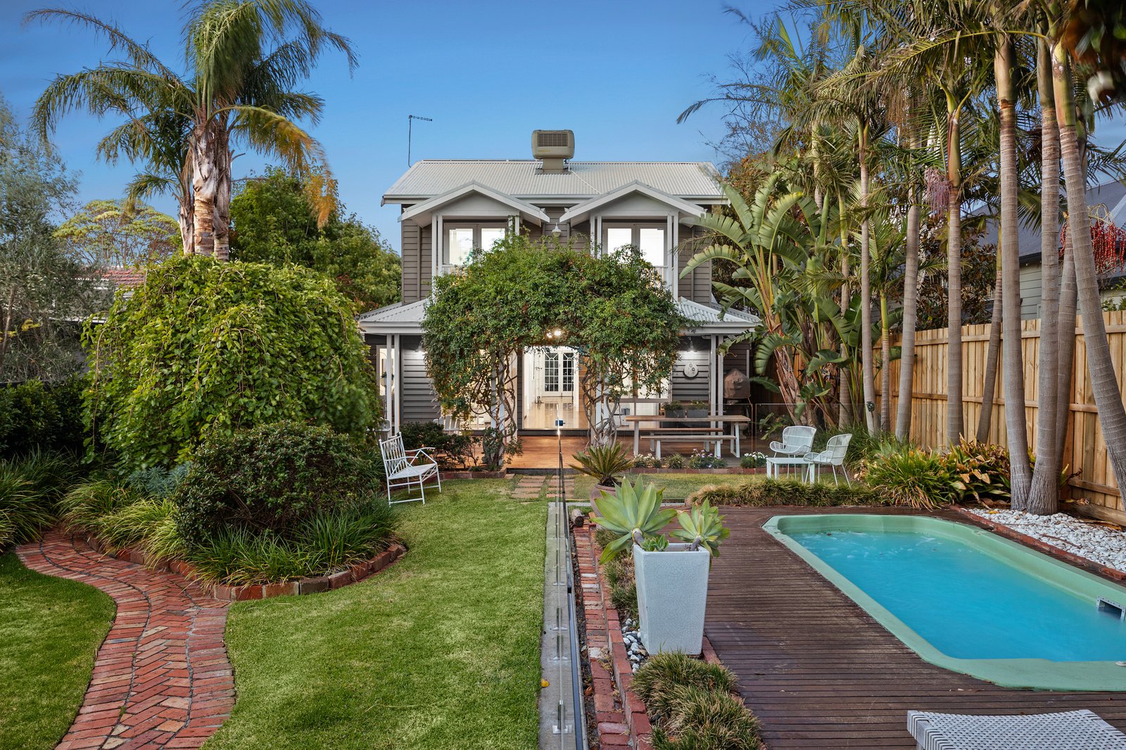 Gallery: 6 Heath Street