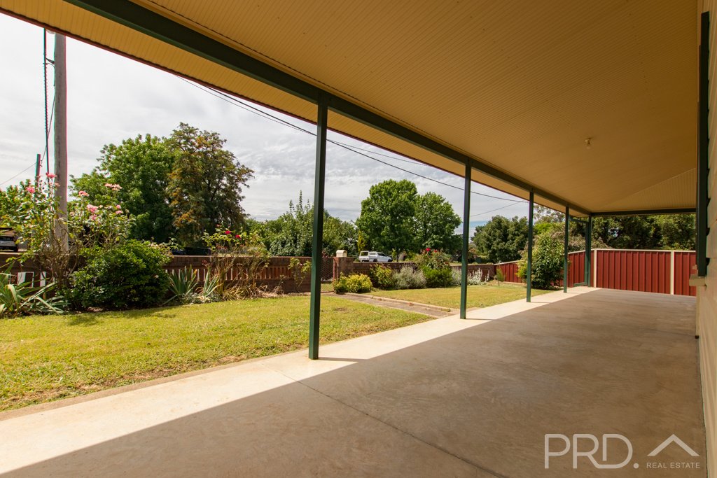 6 Herbert Street TUMUT 2