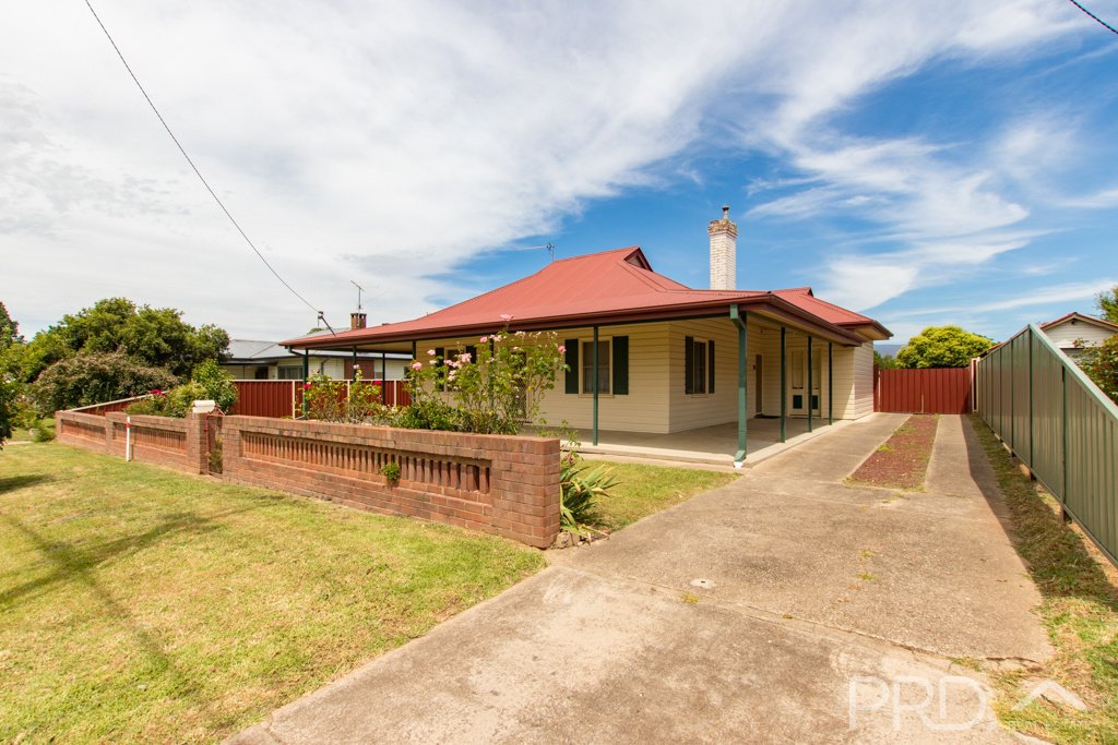 6 Herbert Street TUMUT 16