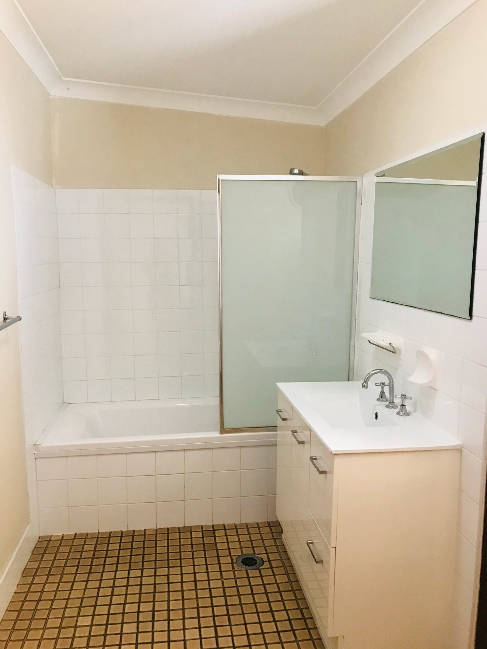 6 Herbert Street TUMUT 14