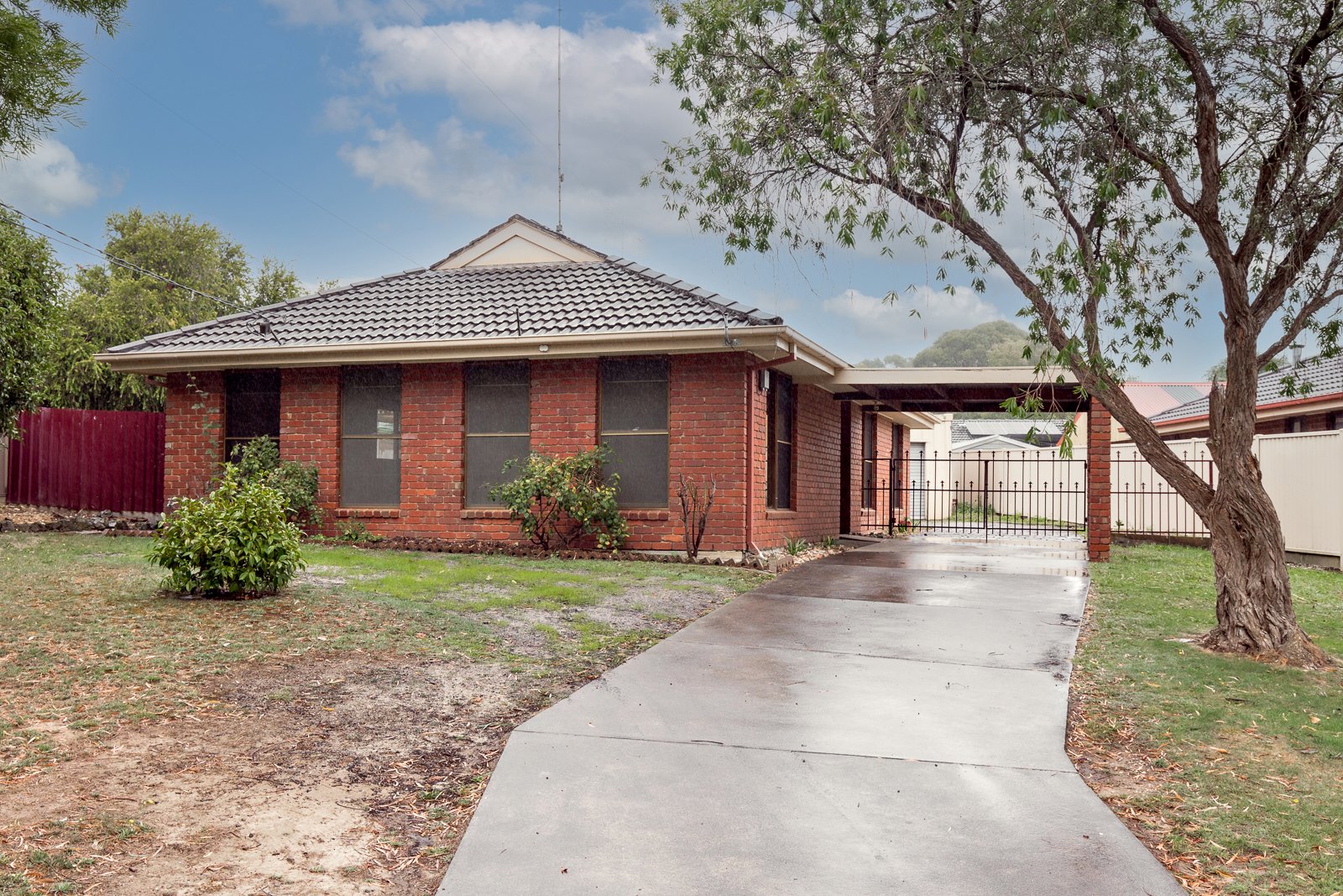 Photos: 6 Hermitage Avenue