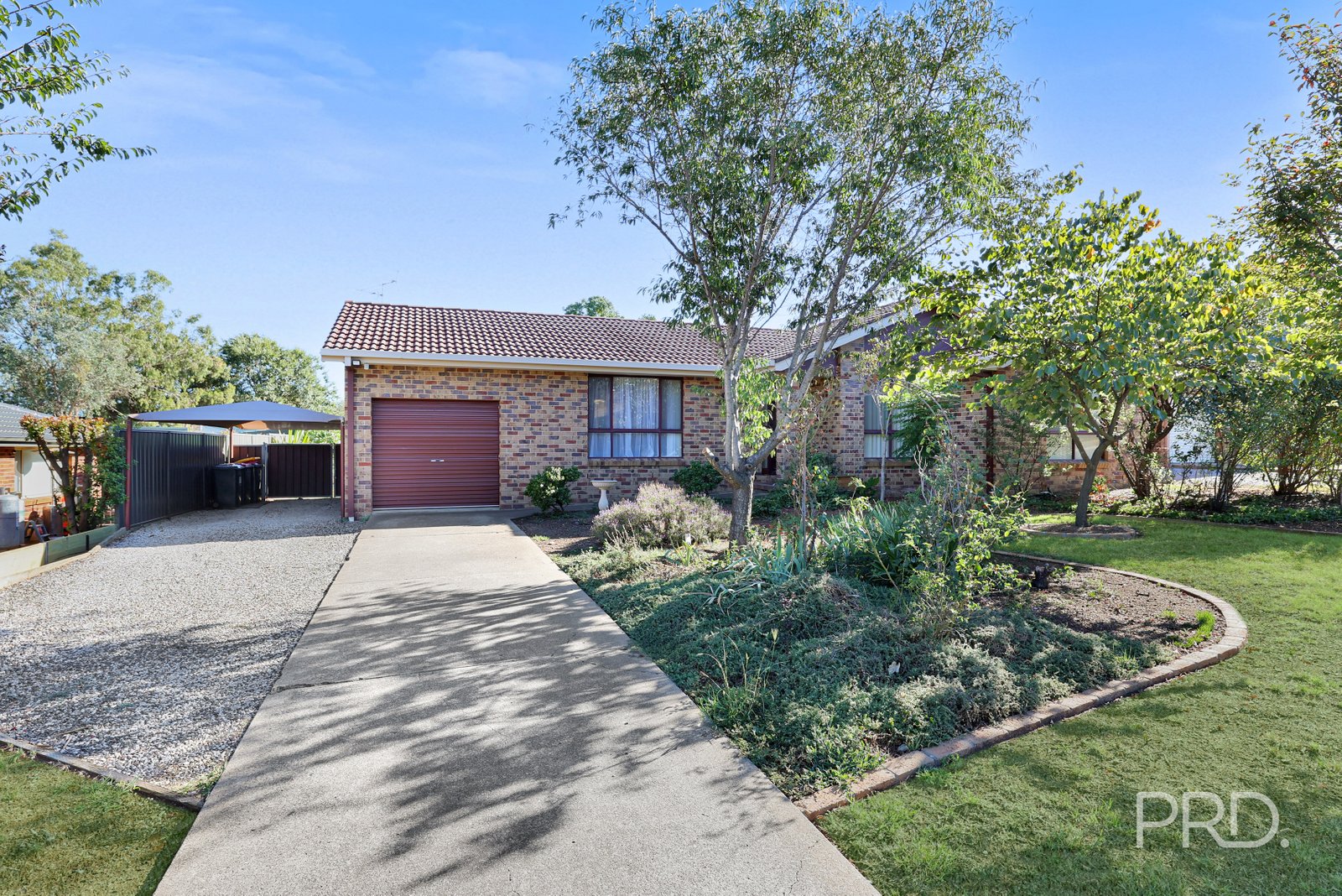 6 Heron Road TAMWORTH 1