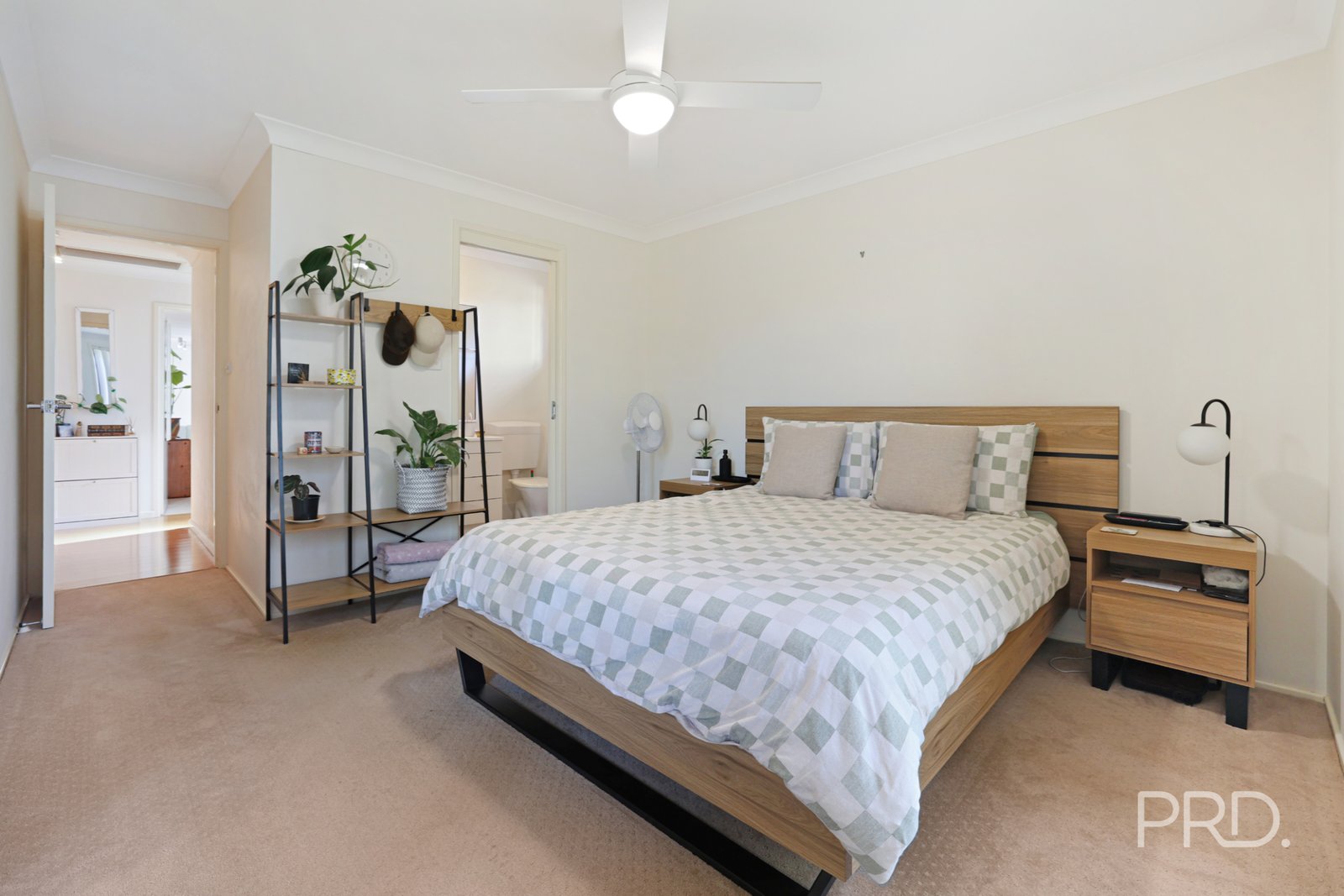 6 Heron Road TAMWORTH 8
