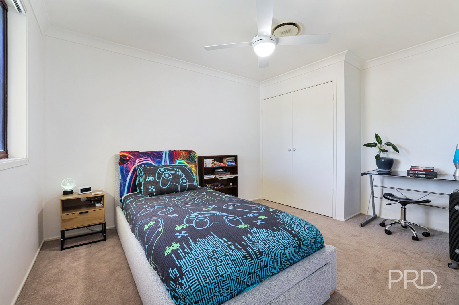 6 Heron Road TAMWORTH 11