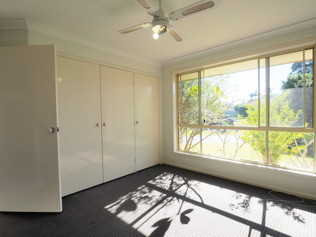 6 Hibbard Close BOAMBEE EAST 4