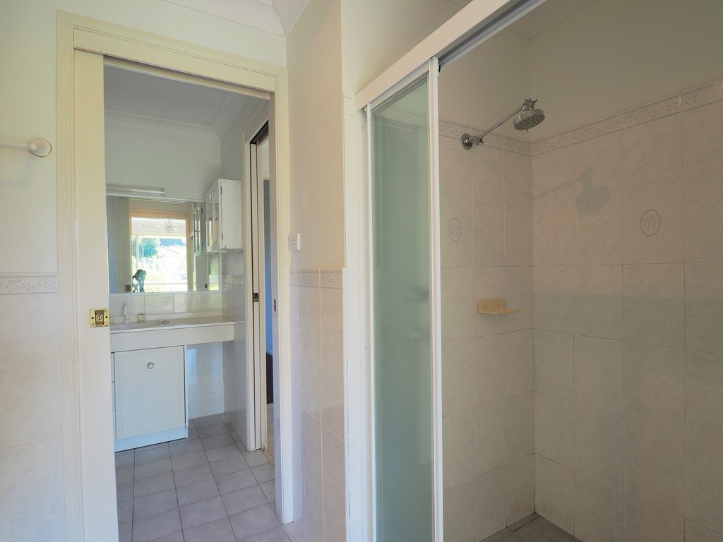 6 Hibbard Close BOAMBEE EAST 5