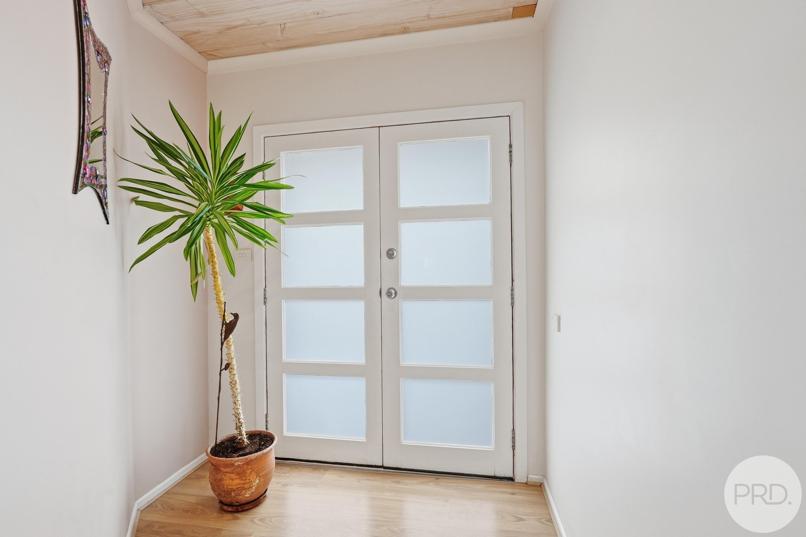 6 High Street BELLERIVE 4