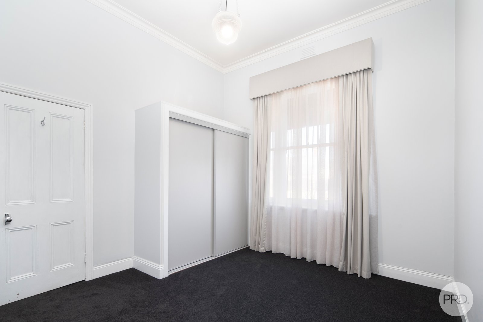 6 High Street LAKE WENDOUREE 6