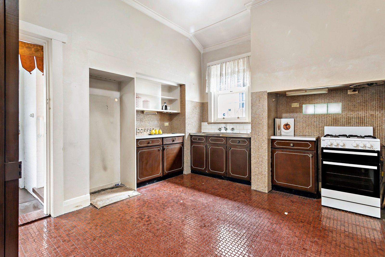 Real Estate and Property in 6 Hillcrest Avenue, Caulfield South, VIC