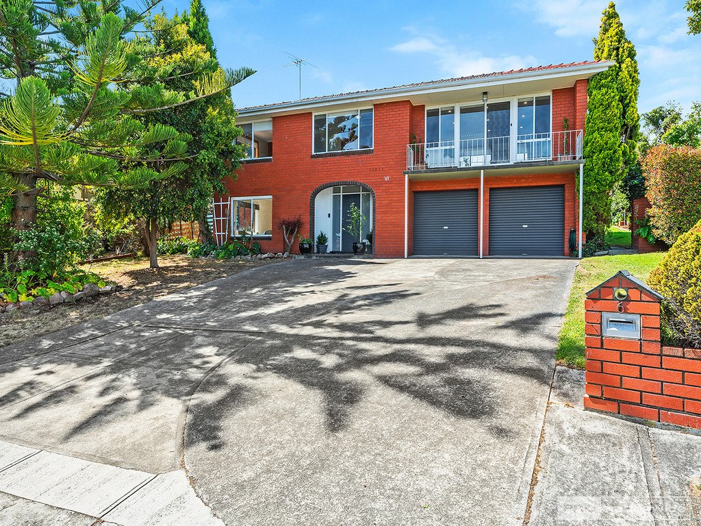 6 Hillside Drive BLACKMANS BAY 1