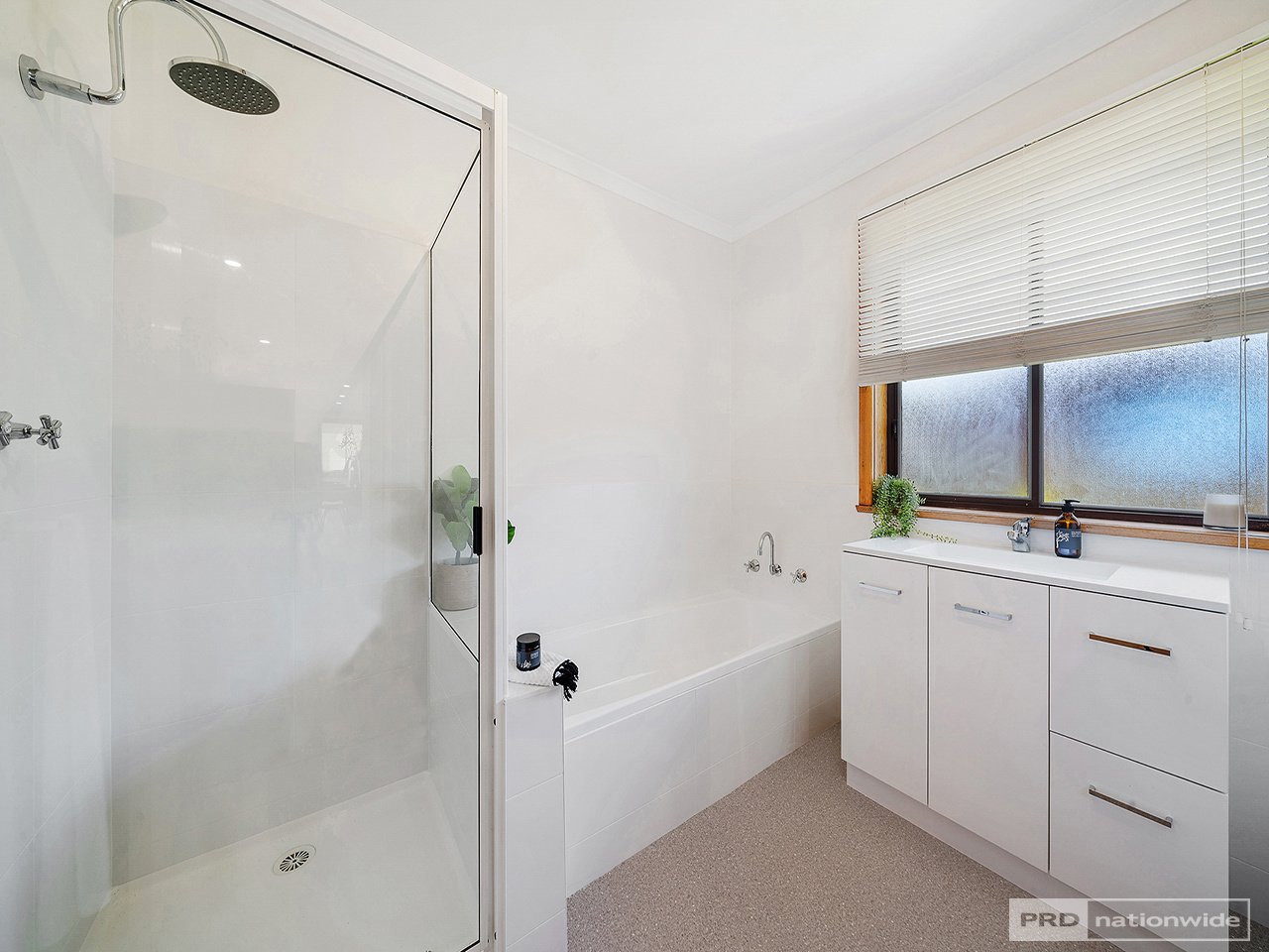 6 Hillside Drive BLACKMANS BAY 13