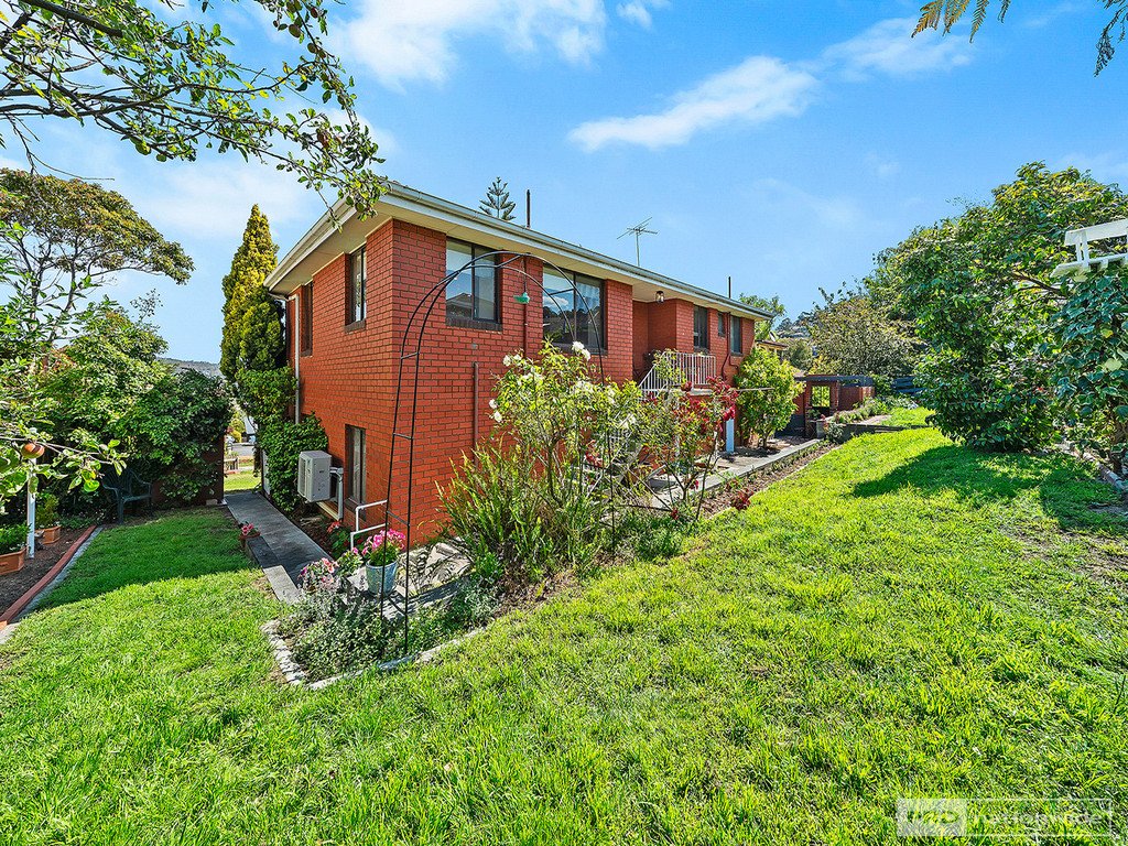 6 Hillside Drive BLACKMANS BAY 17