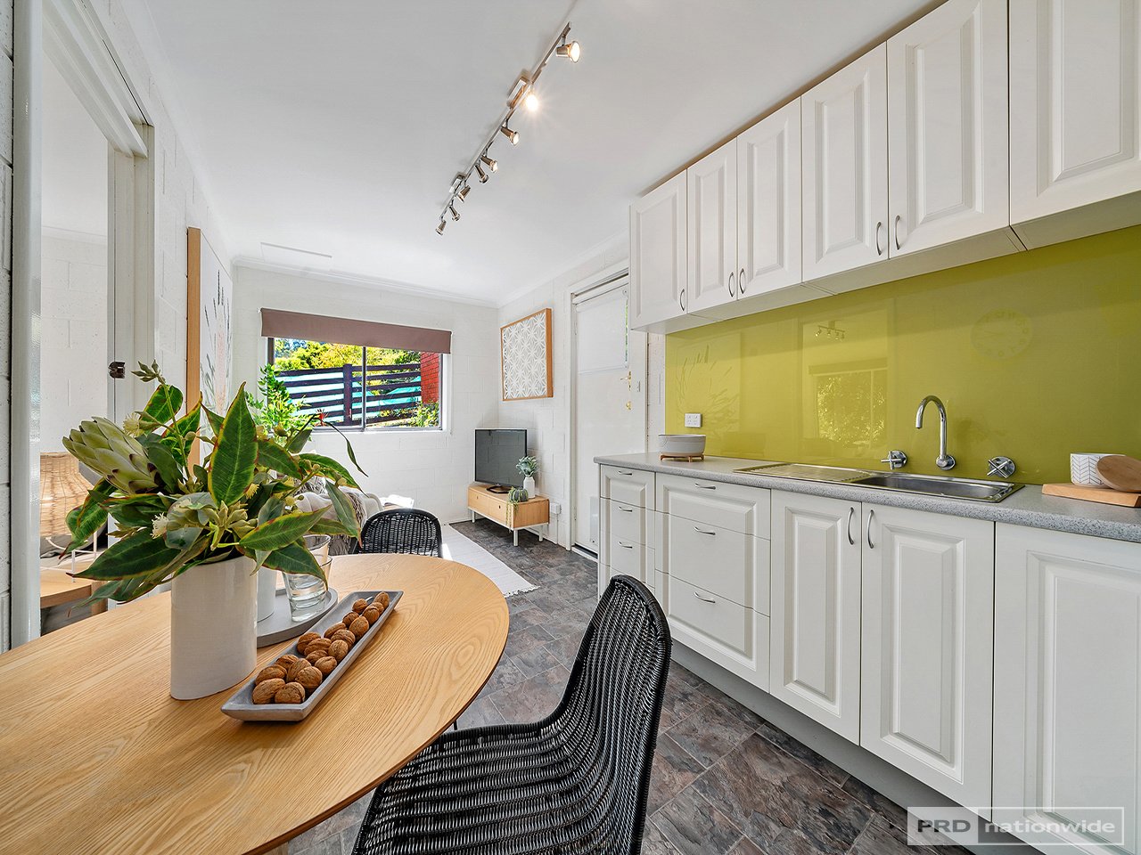 6 Hillside Drive BLACKMANS BAY 22