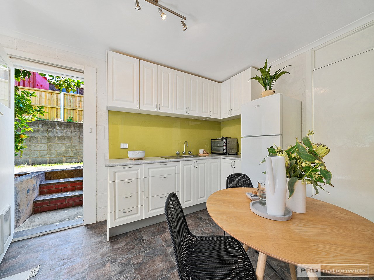 6 Hillside Drive BLACKMANS BAY 23