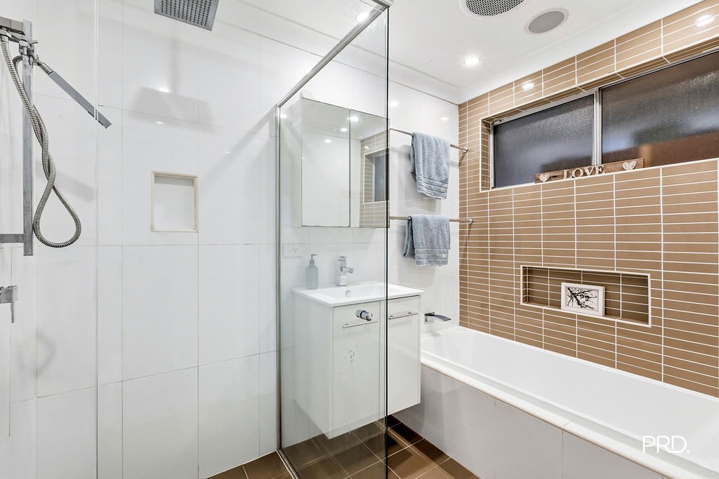 6 Hobby Close SOUTH PENRITH 15
