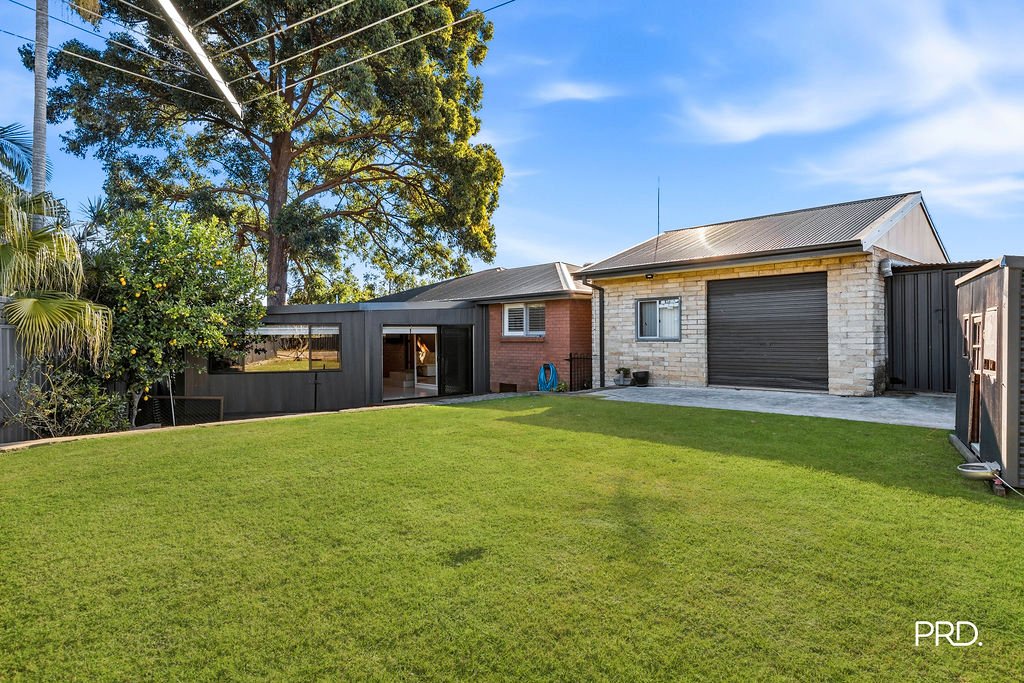6 Hobby Close SOUTH PENRITH 16