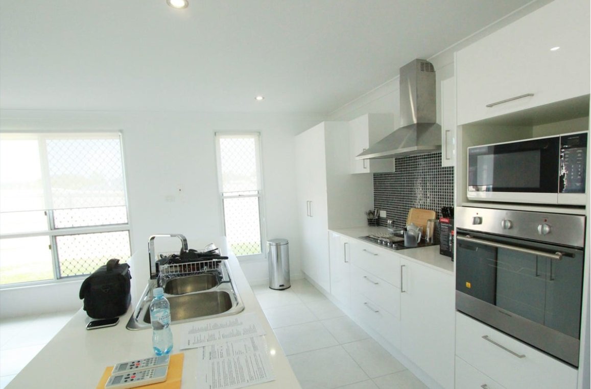 6 Hoddinott Close TANNUM SANDS 3