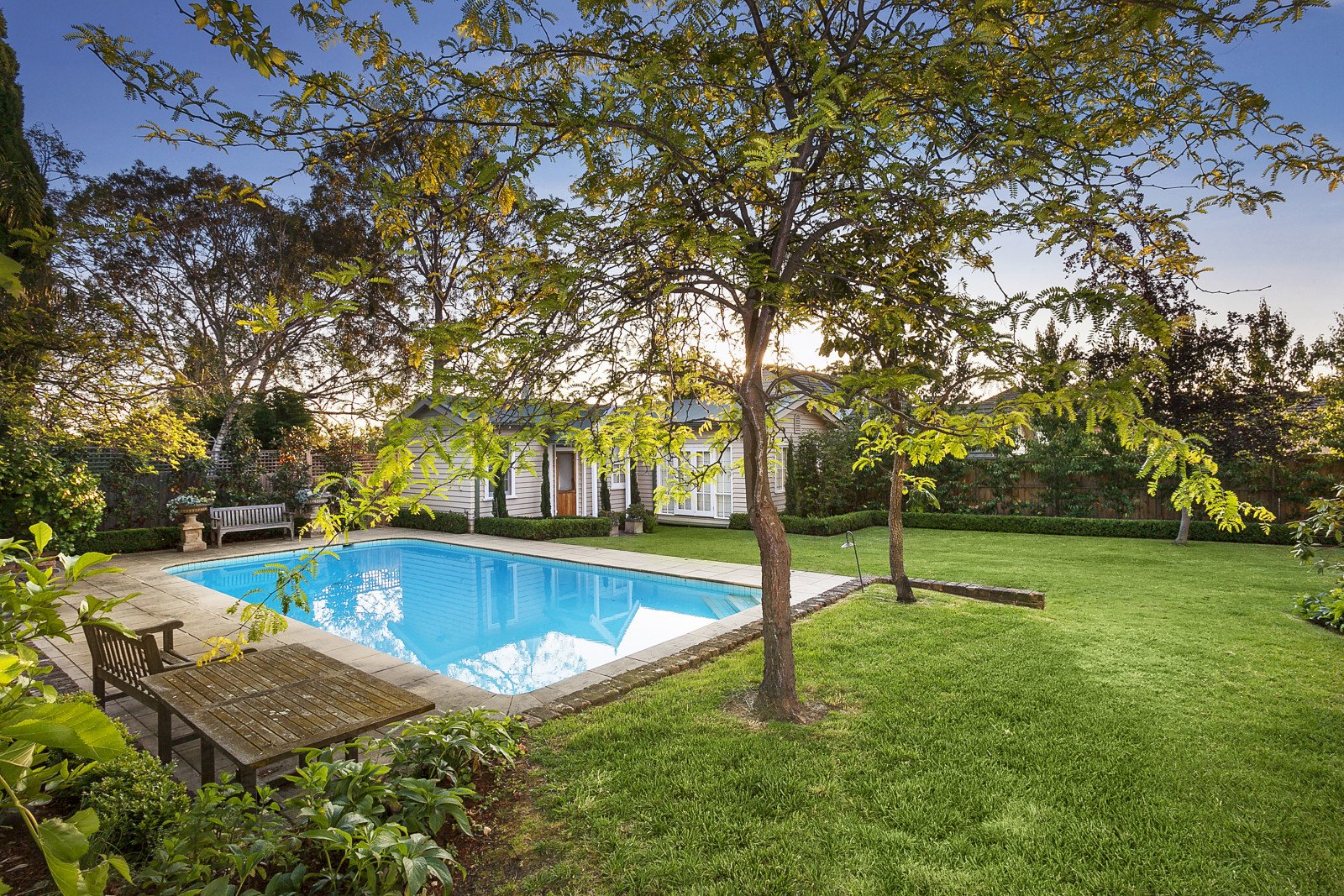 Real Estate and Property in 6 Hollingsworth Avenue, Hawthorn, VIC