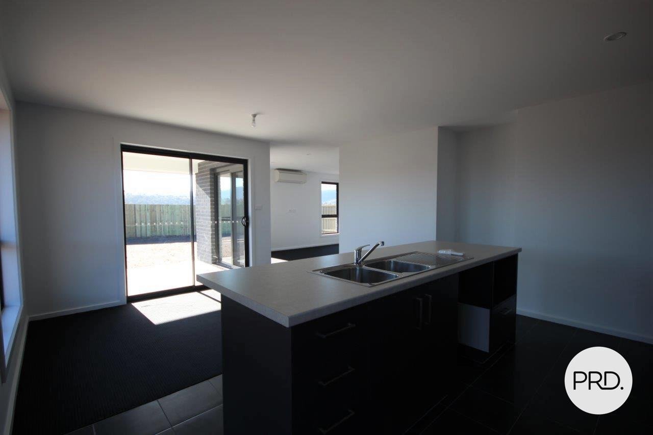 6 Hollingsworth Street BRIGHTON 5