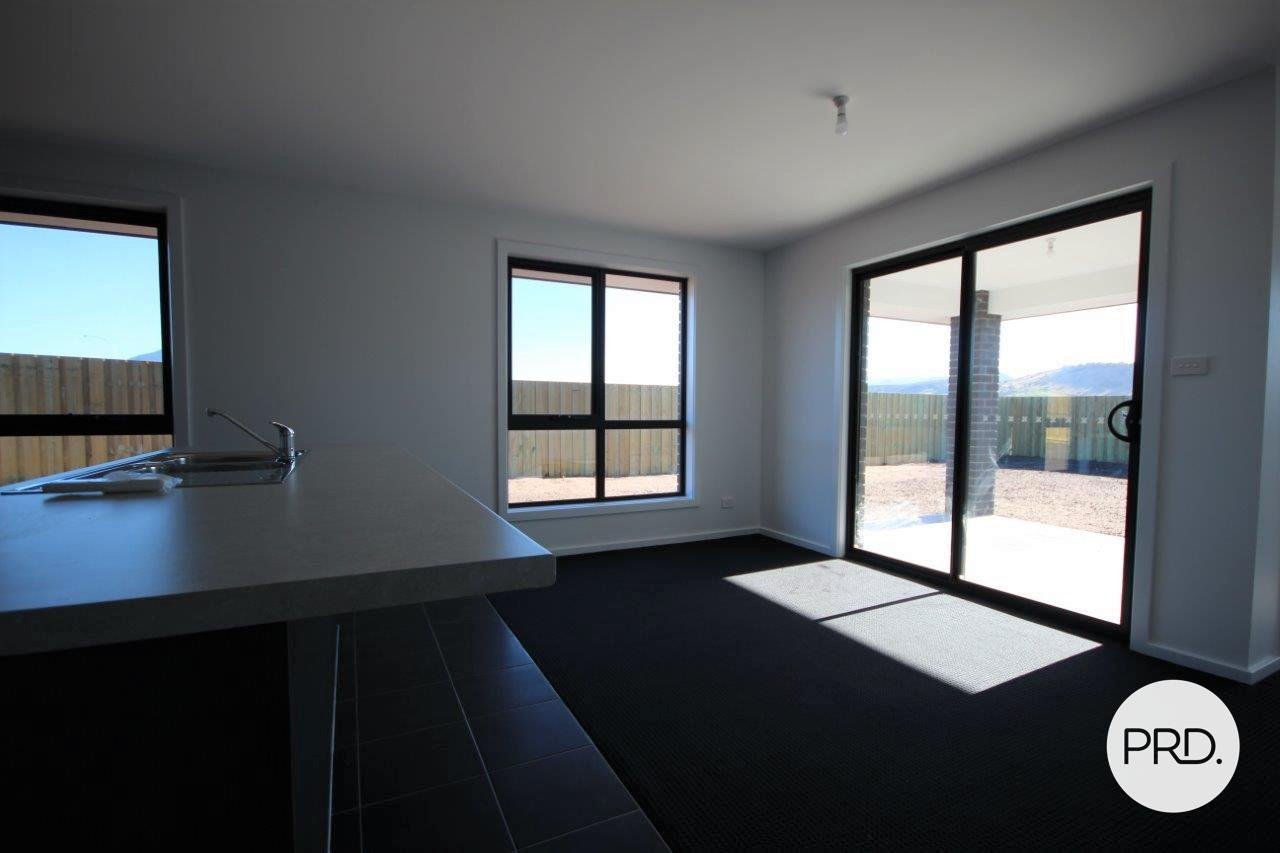 6 Hollingsworth Street BRIGHTON 6