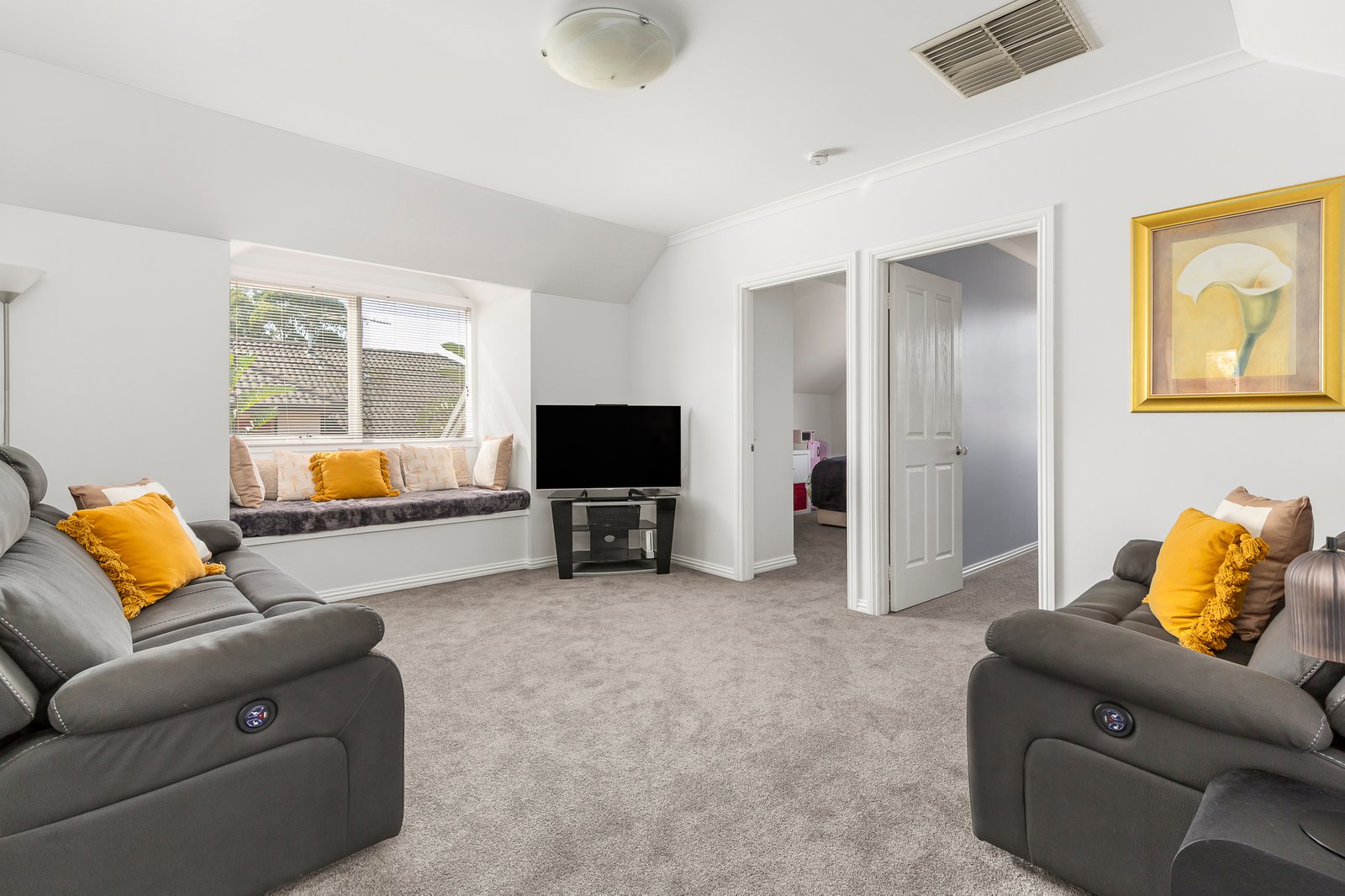 Real Estate and Property in 6 Holloway Close, Sandringham, VIC