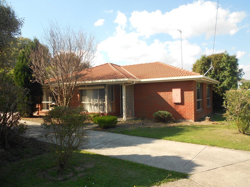 6 Hopkins Court SEBASTOPOL 6