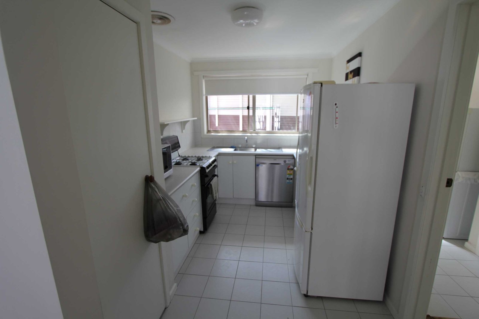 6 Hopkins Court SEBASTOPOL 2