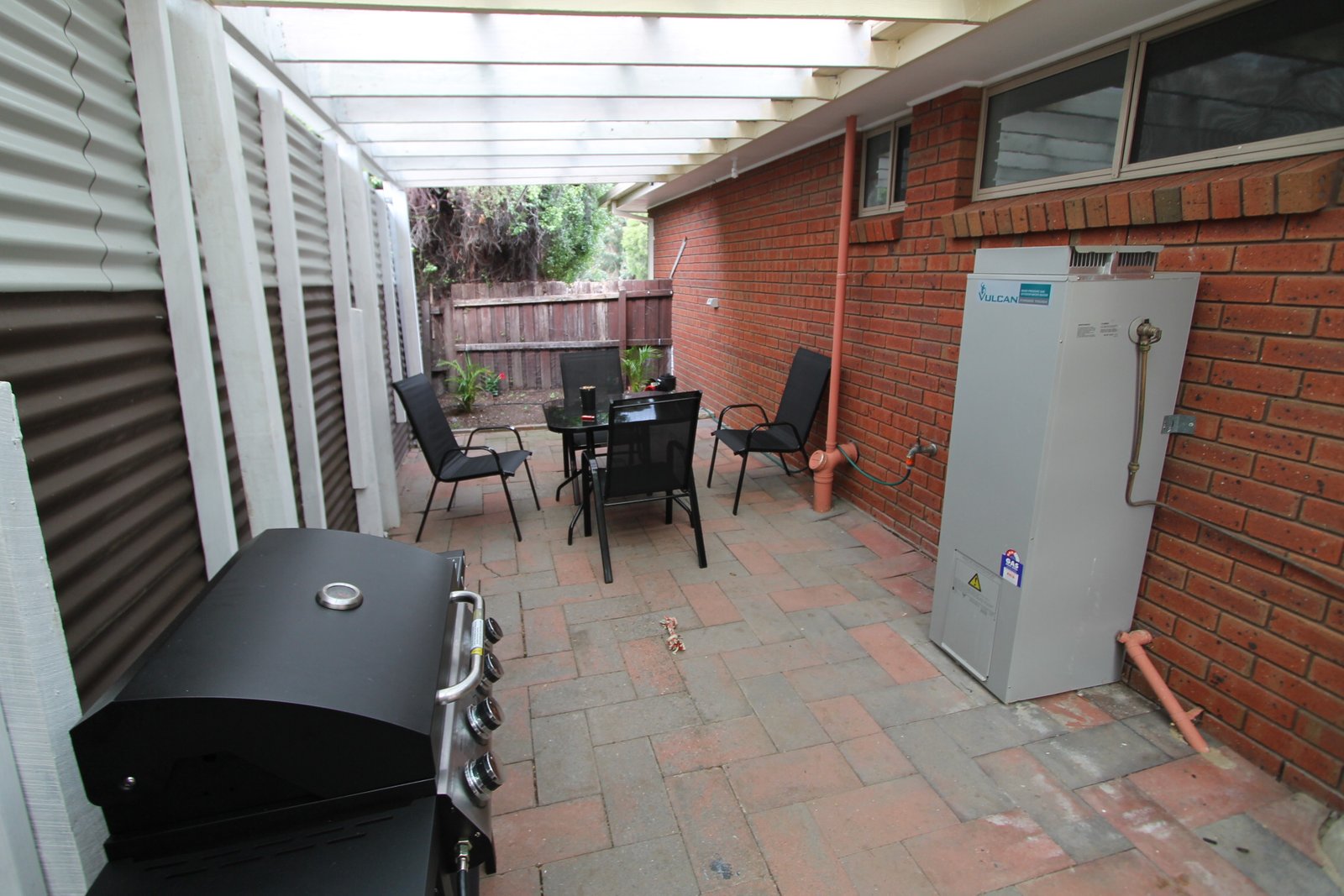 6 Hopkins Court SEBASTOPOL 9