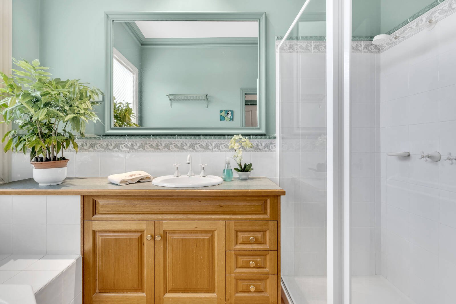 Real Estate and Property in 6 Horizon Court, Gisborne, VIC