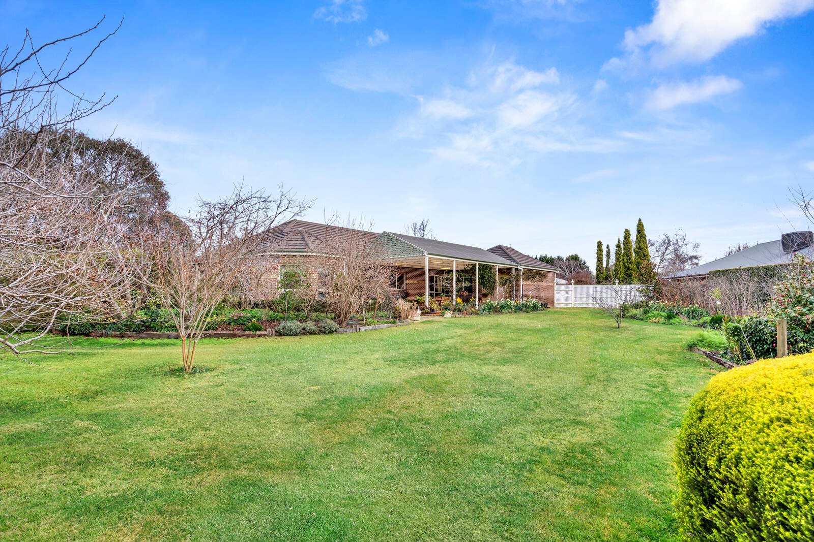 Real Estate and Property in 6 Horizon Court, Gisborne, VIC