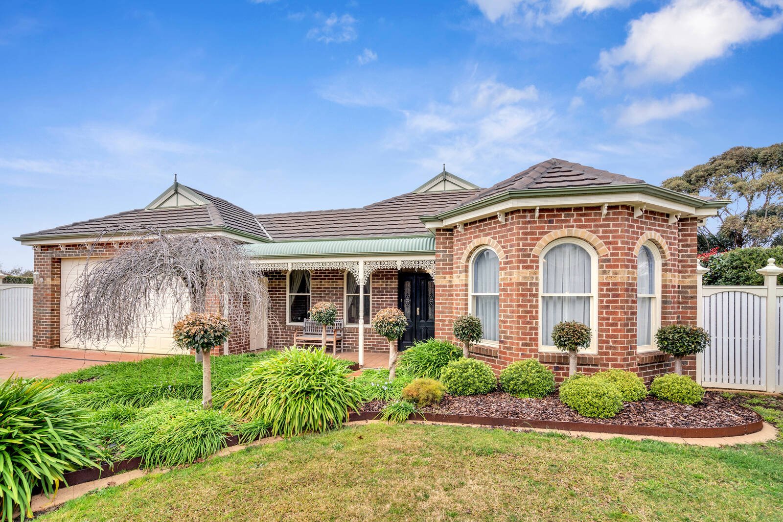 Real Estate and Property in 6 Horizon Court, Gisborne, VIC