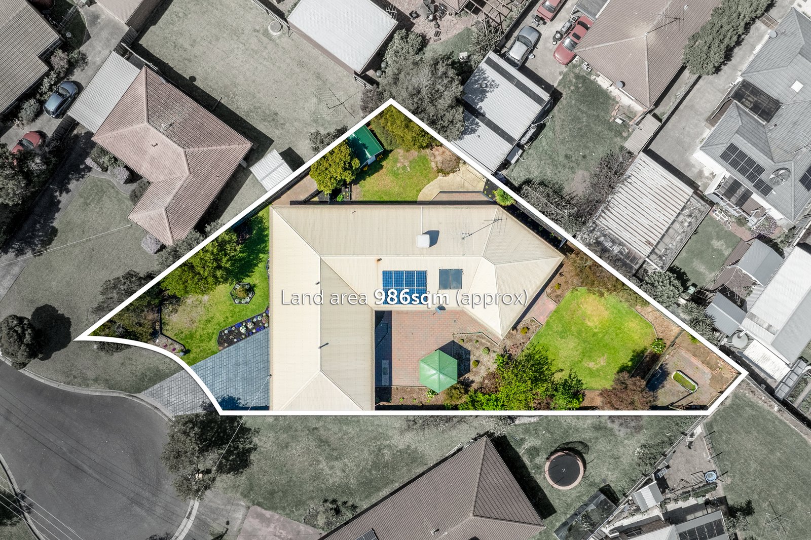 Gallery: 6 Hovell Court