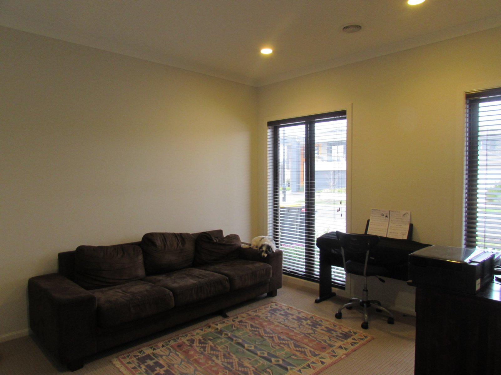 Gallery: 6 Howland Place